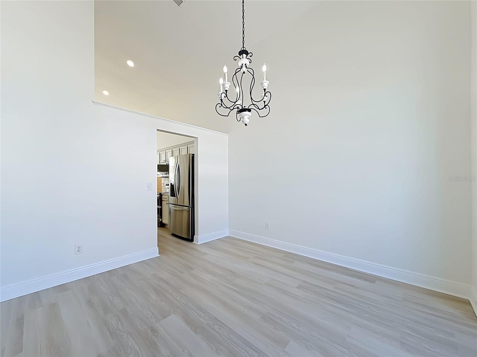 Single Family Residence at 609 SEASCAPE AVE, ORLANDO, photo 12 of 54