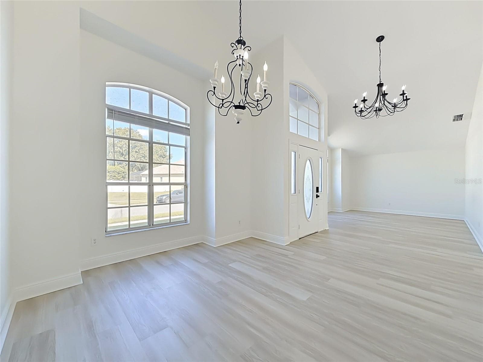 Single Family Residence at 609 SEASCAPE AVE, ORLANDO, photo 13 of 54