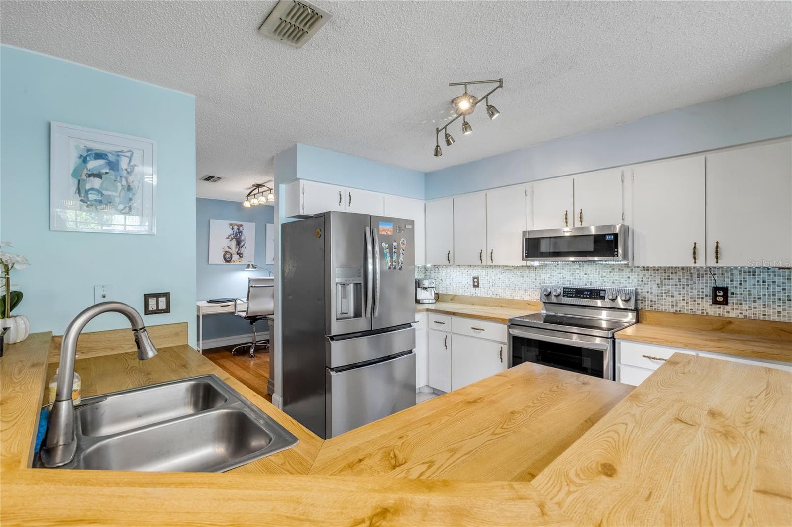 Single Family Residence at 6185 SEQUOIA DR, PORT ORANGE, photo 10 of 29
