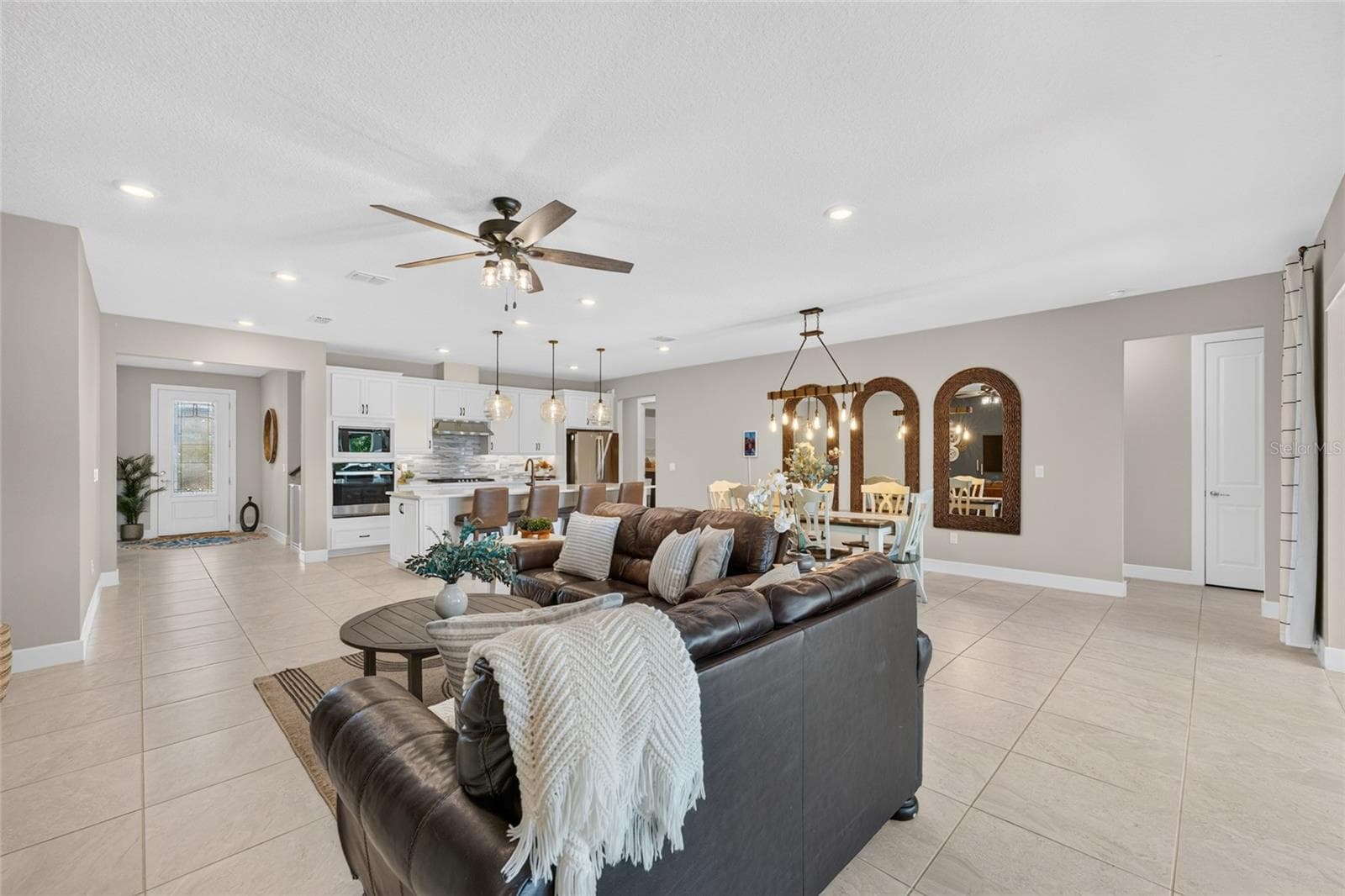 Single Family Residence at 15345 WILLOW RIDGE DR, MONTVERDE, photo 7 of 90