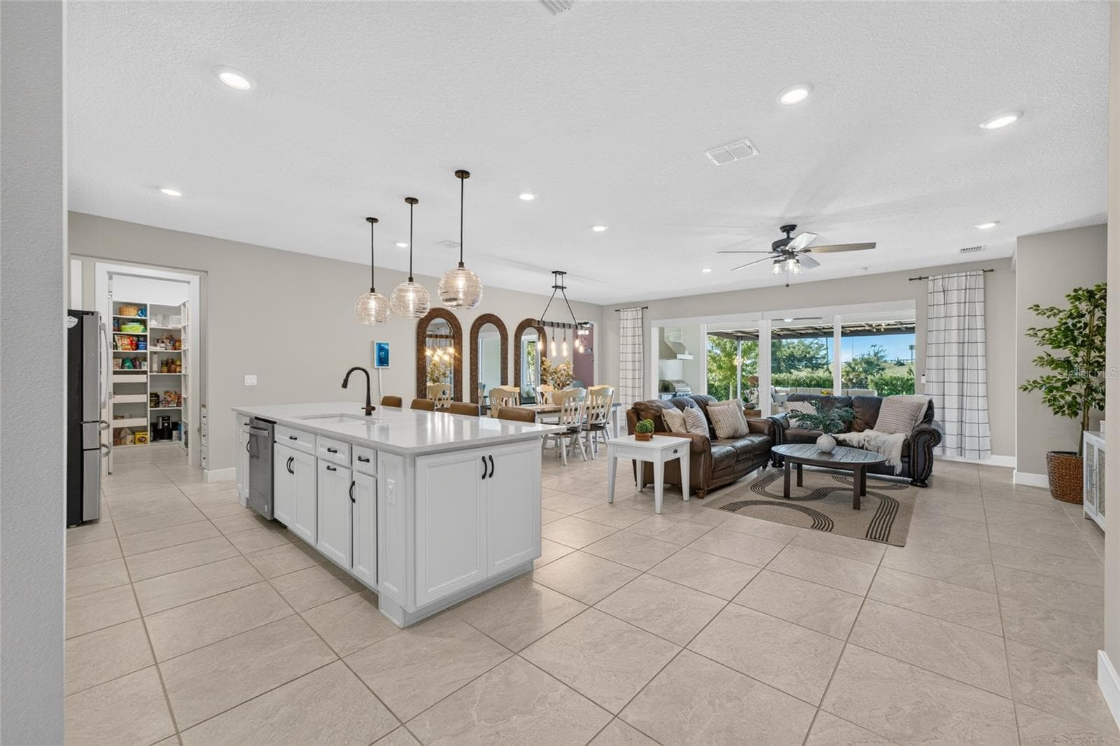 Single Family Residence at 15345 WILLOW RIDGE DR, MONTVERDE, photo 13 of 90