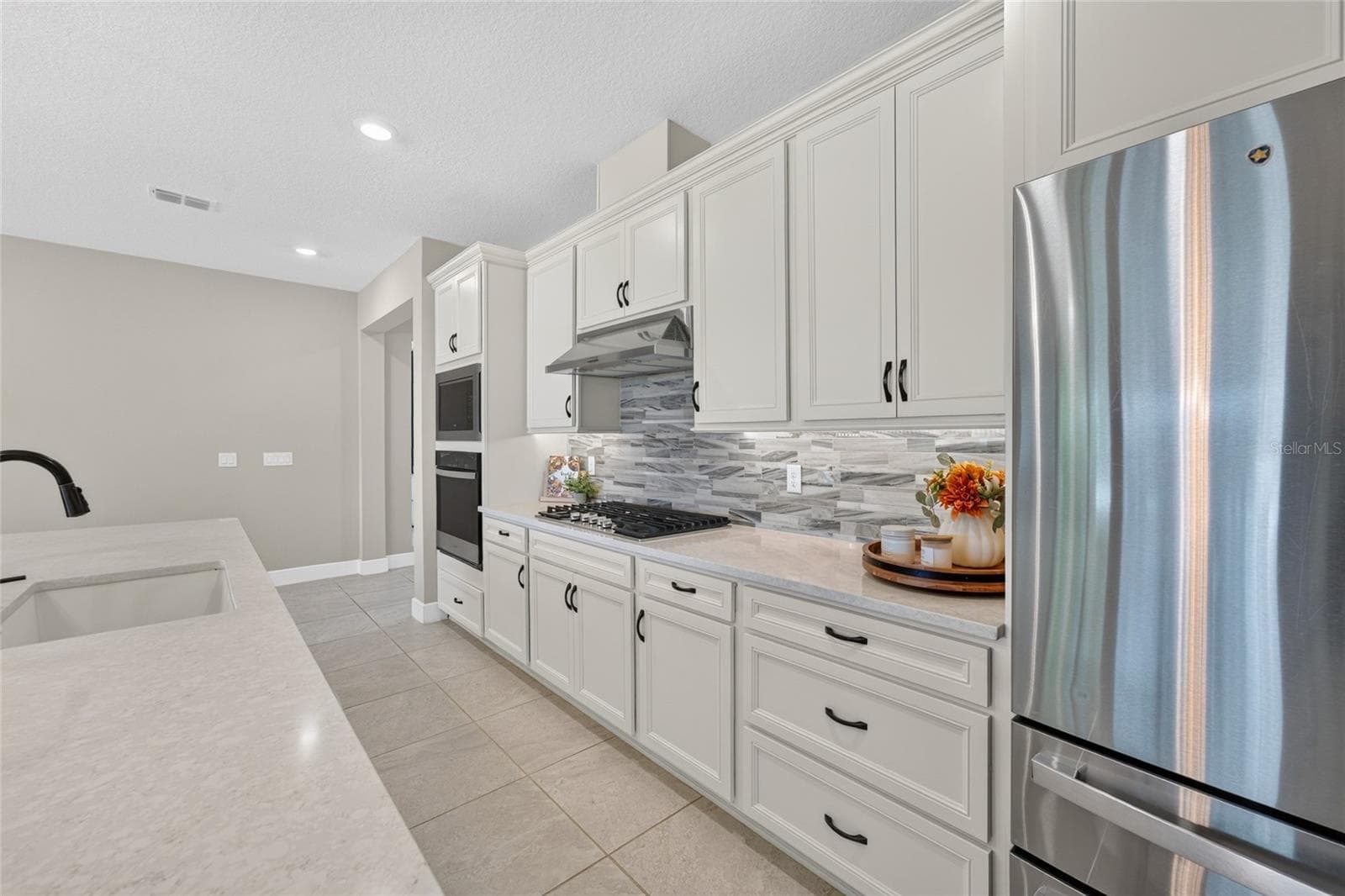 Single Family Residence at 15345 WILLOW RIDGE DR, MONTVERDE, photo 16 of 90