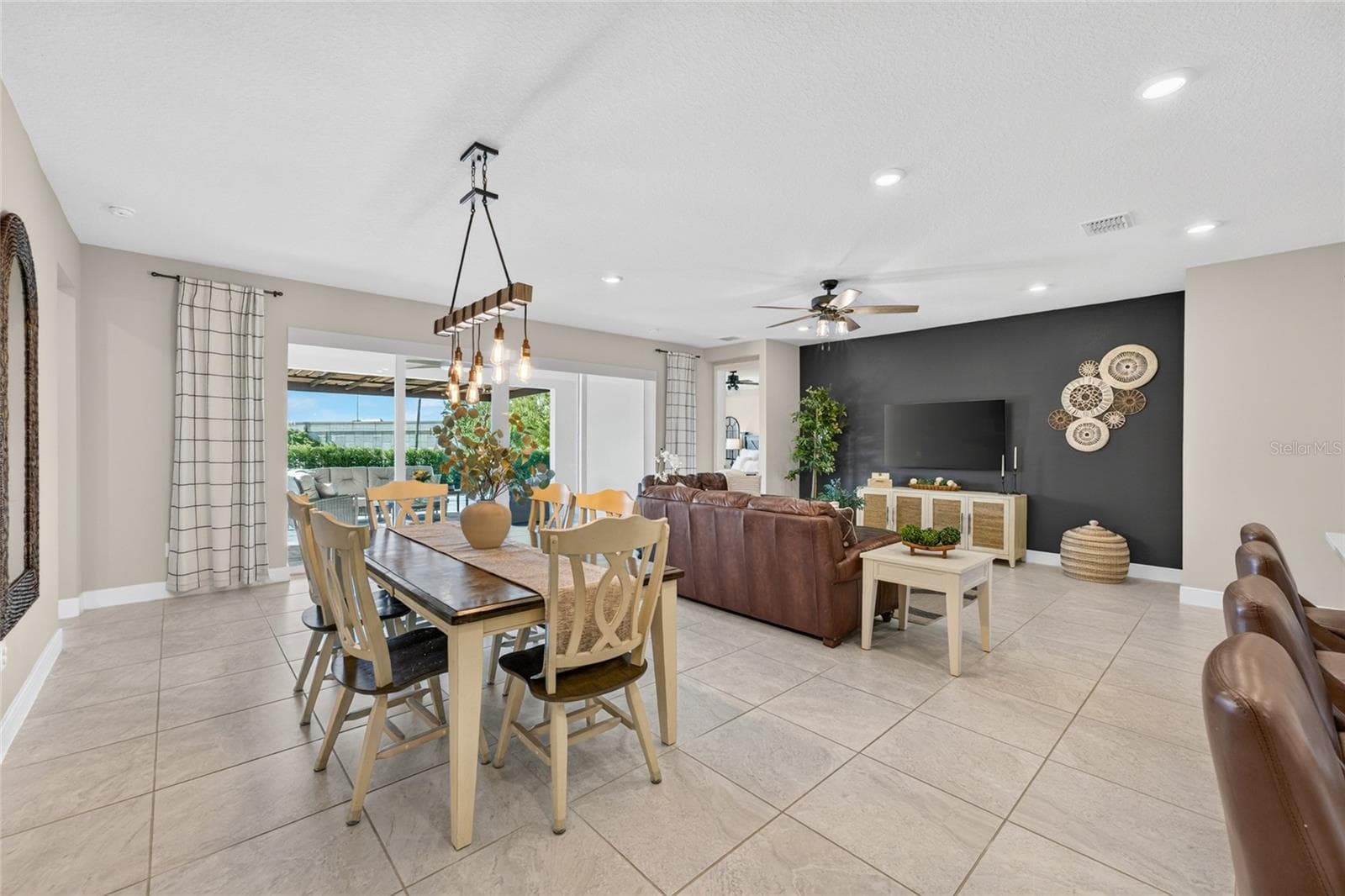Single Family Residence at 15345 WILLOW RIDGE DR, MONTVERDE, photo 20 of 90
