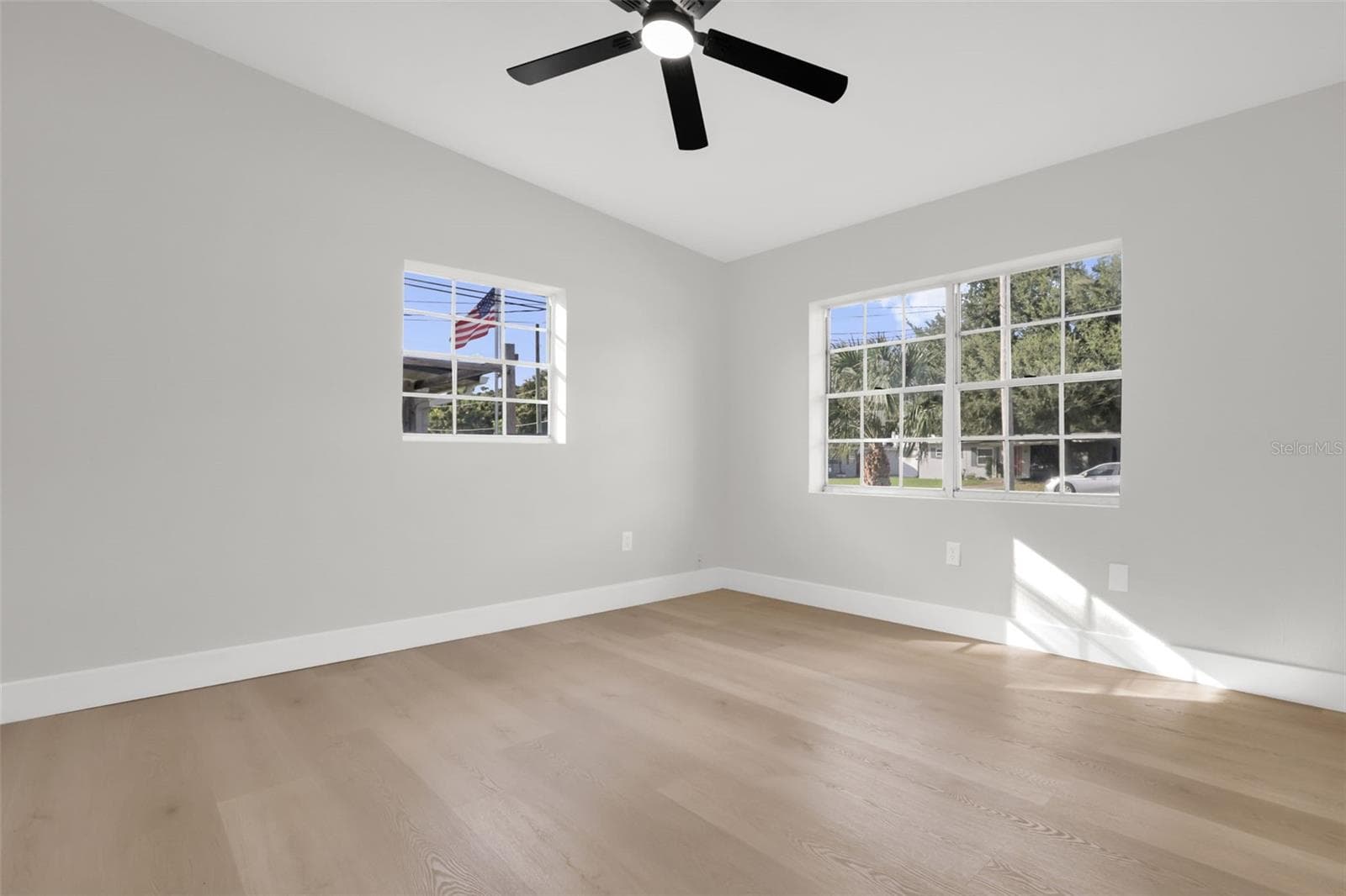 Single Family Residence at 2308 MORNING GLORY DR, ORLANDO, photo 16 of 38