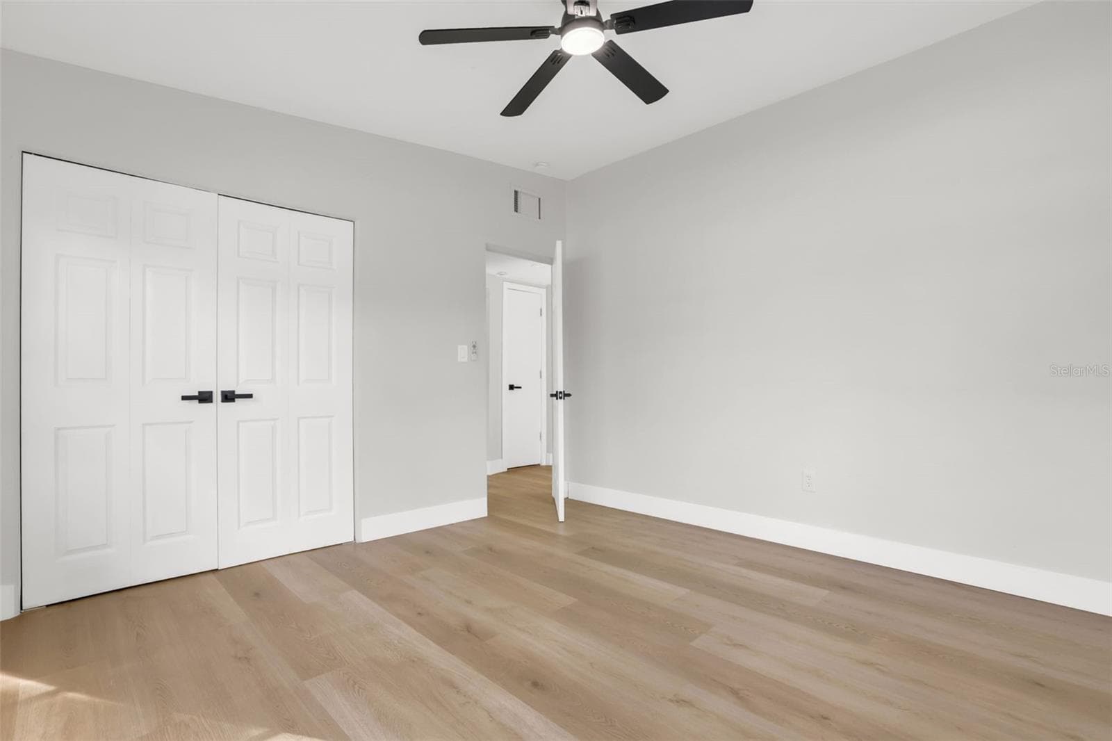 Single Family Residence at 2308 MORNING GLORY DR, ORLANDO, photo 17 of 38