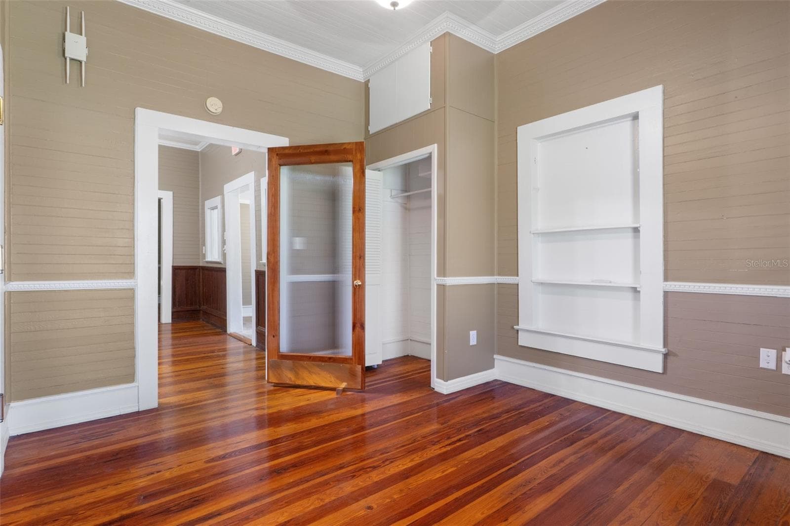 Office at 322 E PARK AVE, CHIEFLAND, photo 21 of 38
