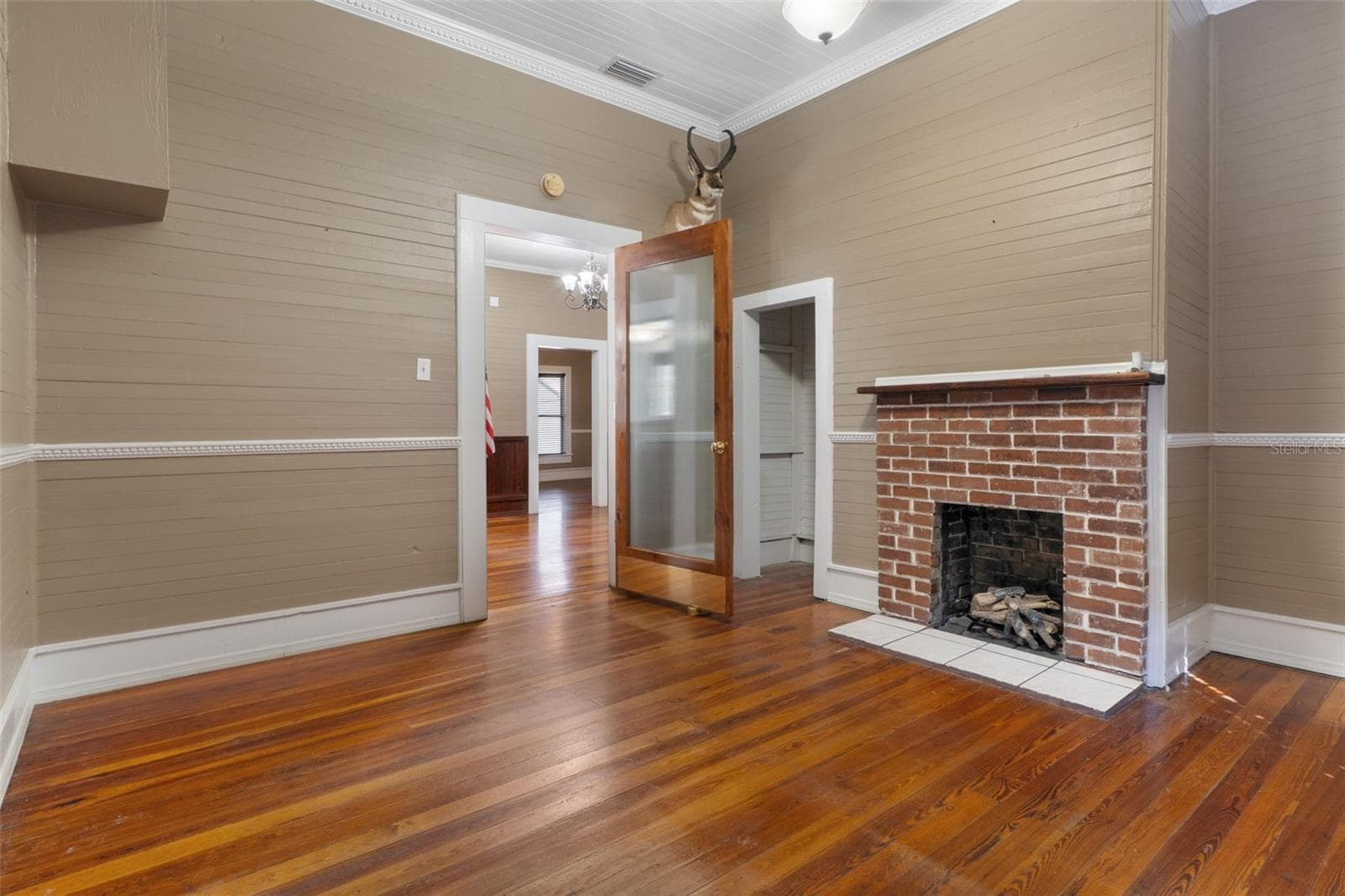 Office at 322 E PARK AVE, CHIEFLAND, photo 28 of 38