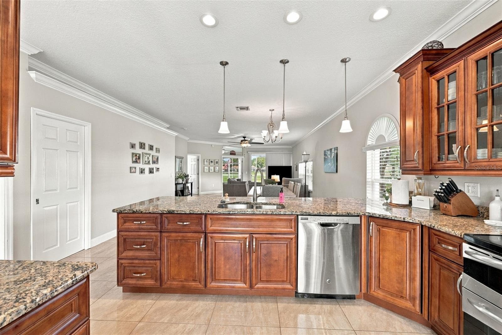 Single Family Residence at 1194 DARTFORD DR, TARPON SPRINGS, photo 13 of 46