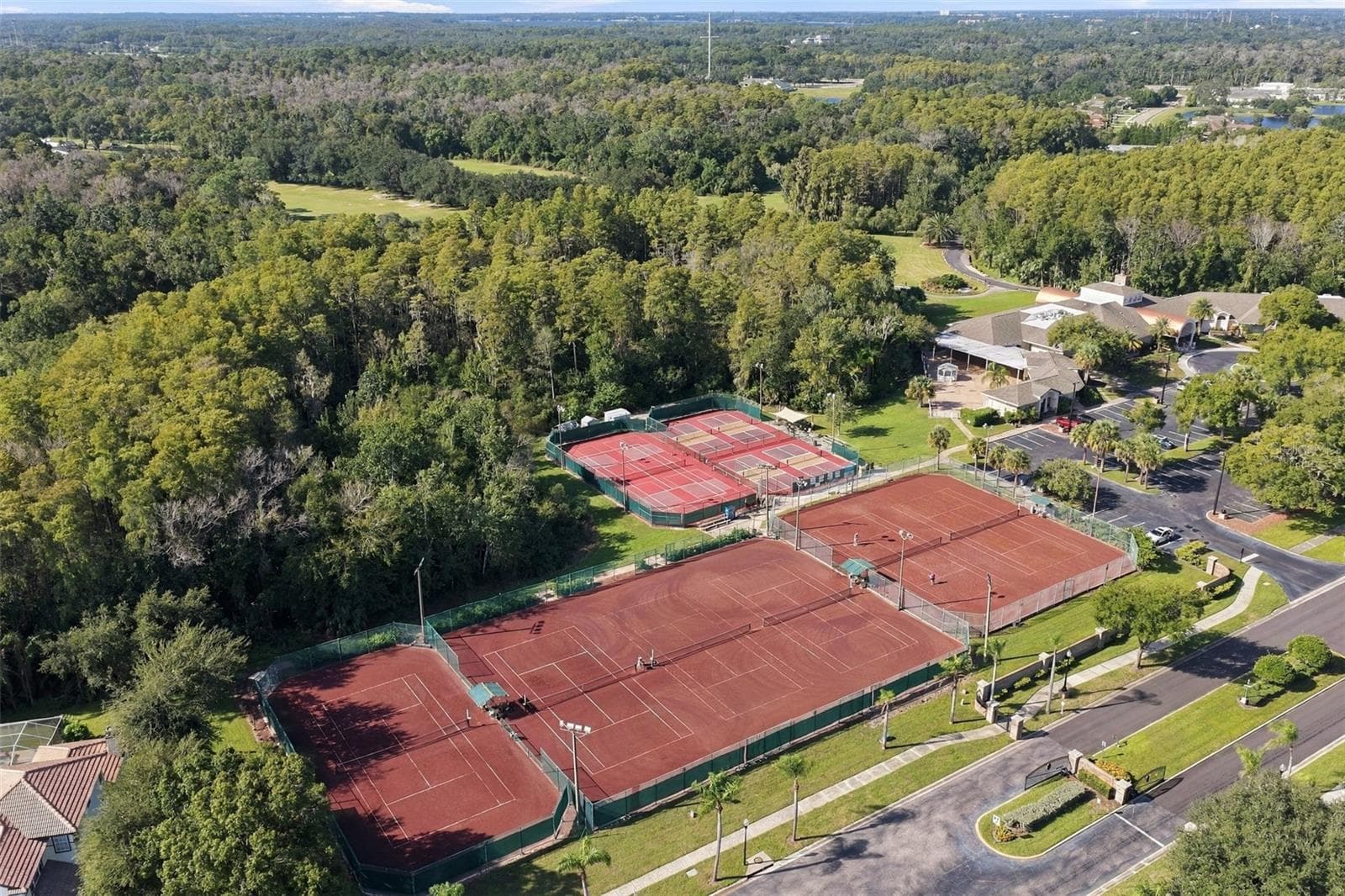 Single Family Residence at 1194 DARTFORD DR, TARPON SPRINGS, photo 43 of 46