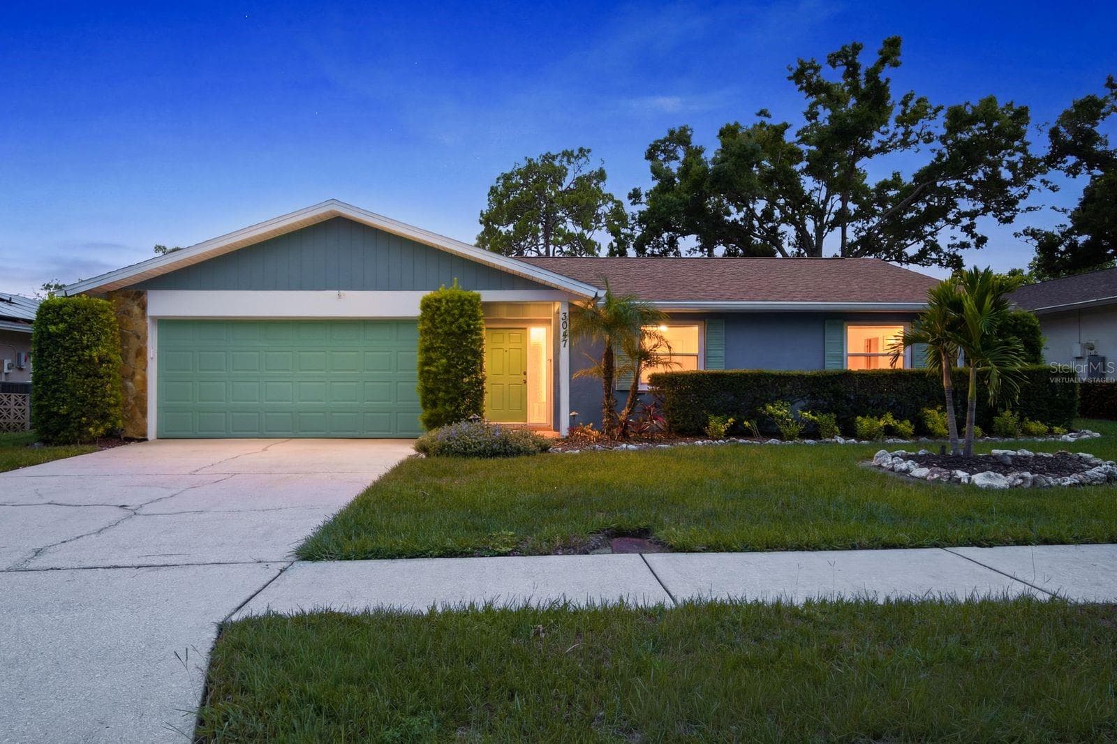 Virtually Staged - 3047 CASCADE DR, CLEARWATER