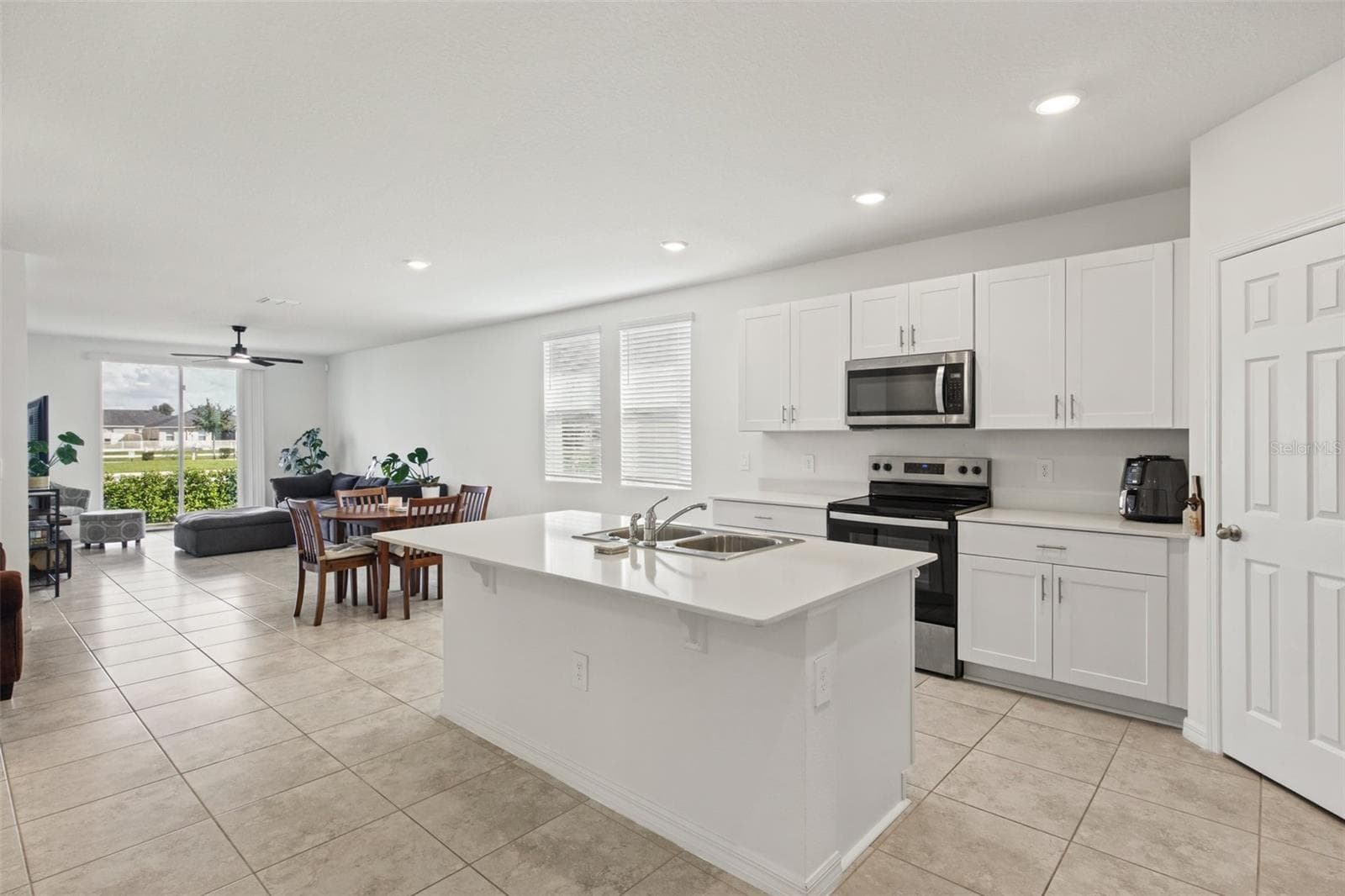 Single Family Residence at 3789 GIORGIO DR, WINTER HAVEN, photo 7 of 29