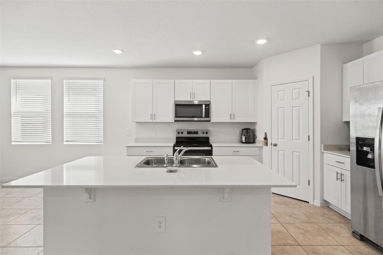 Single Family Residence at 3789 GIORGIO DR, WINTER HAVEN, photo 8 of 29