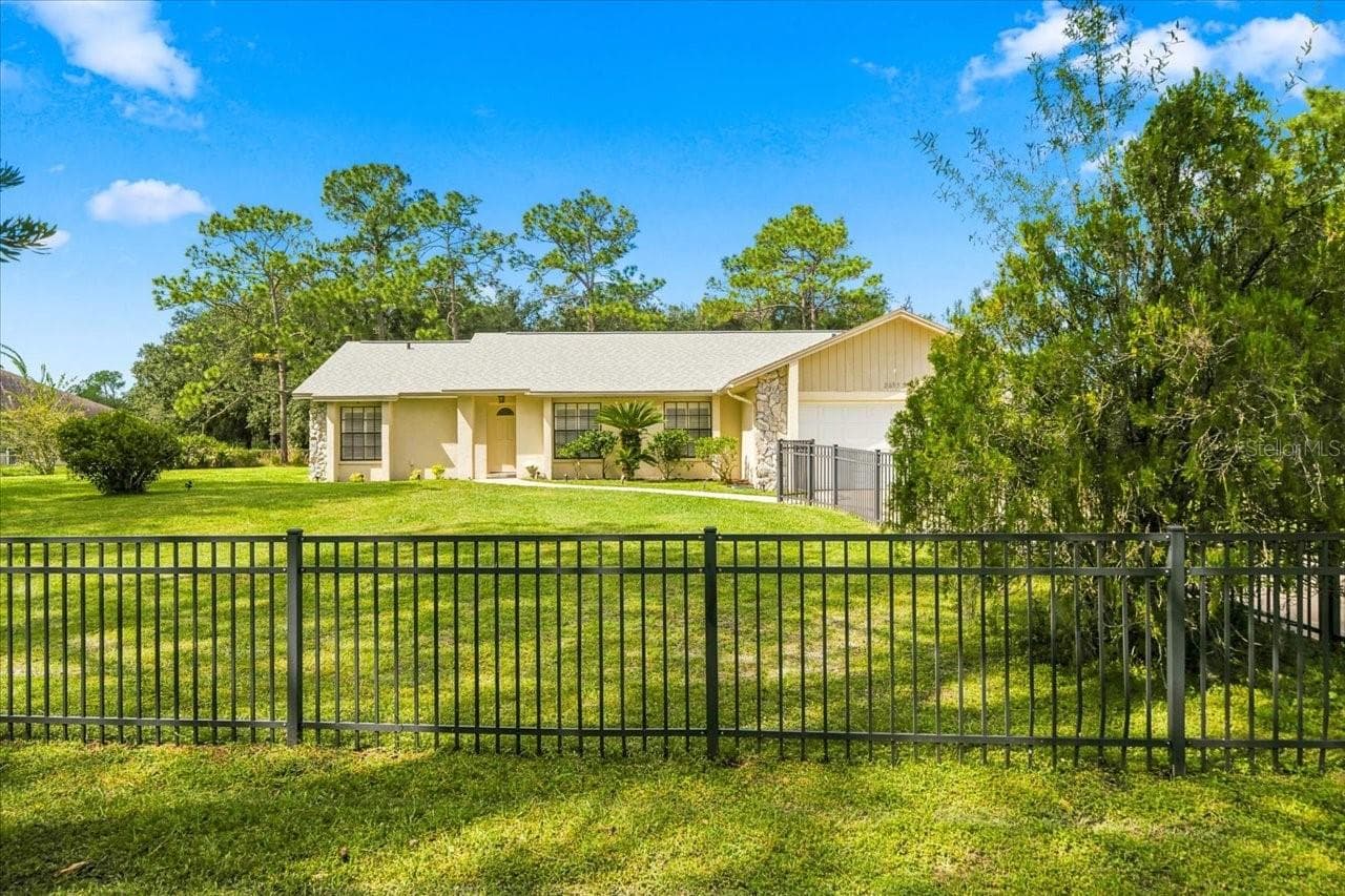 Single Family Residence at 26953 CORAL VINE LN, WESLEY CHAPEL, photo 2 of 70