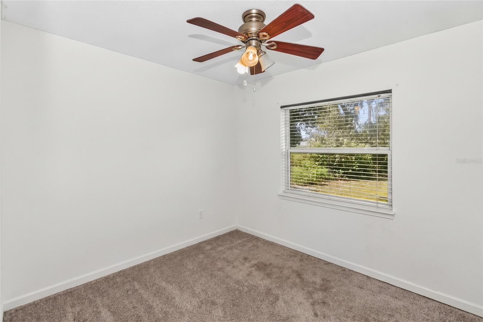 Single Family Residence at 5620 SANDALWOOD DR, ORLANDO, photo 10 of 22