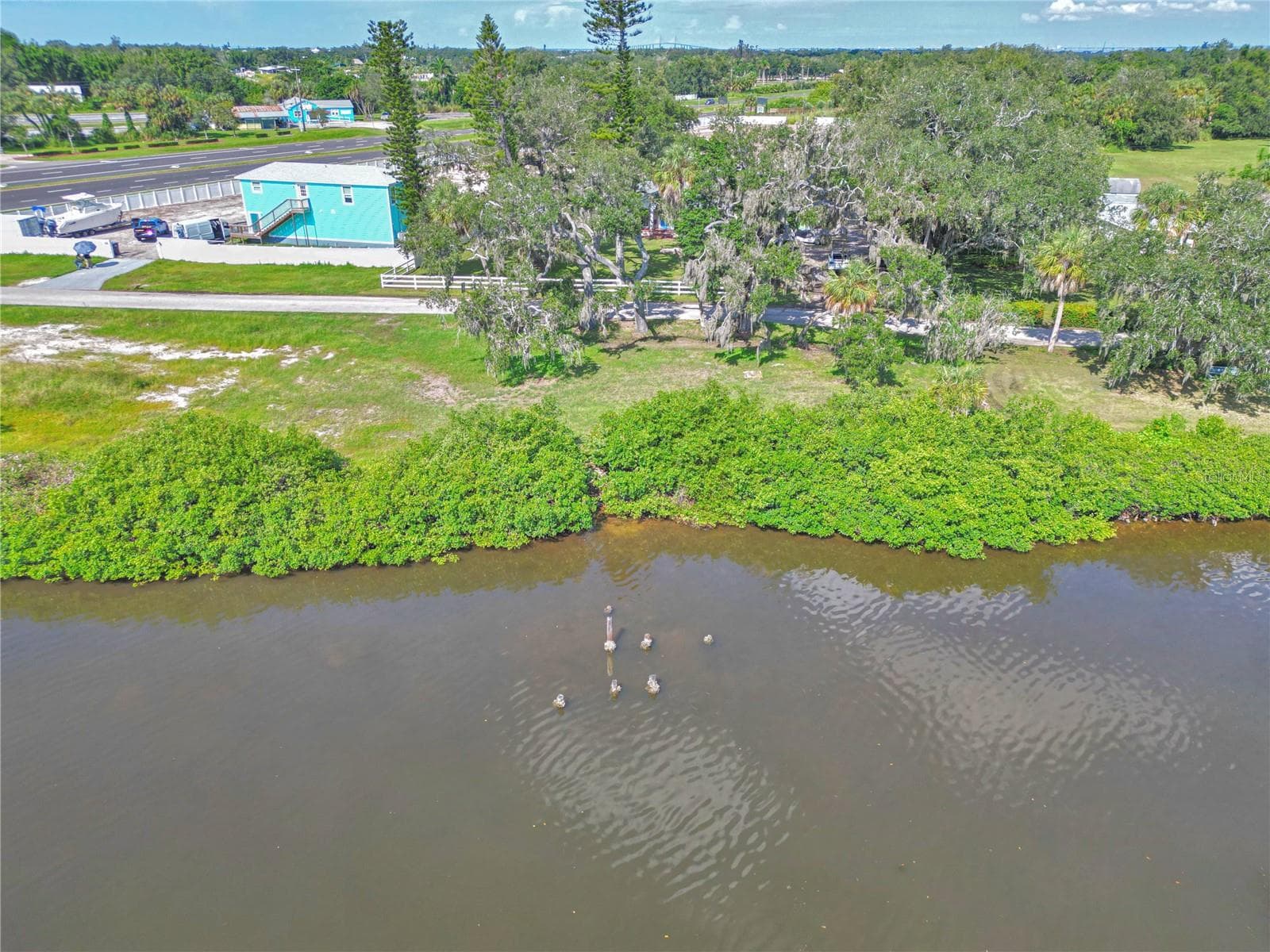 Mixed Use at 320 BAYSHORE DR, PALMETTO, photo 5 of 16
