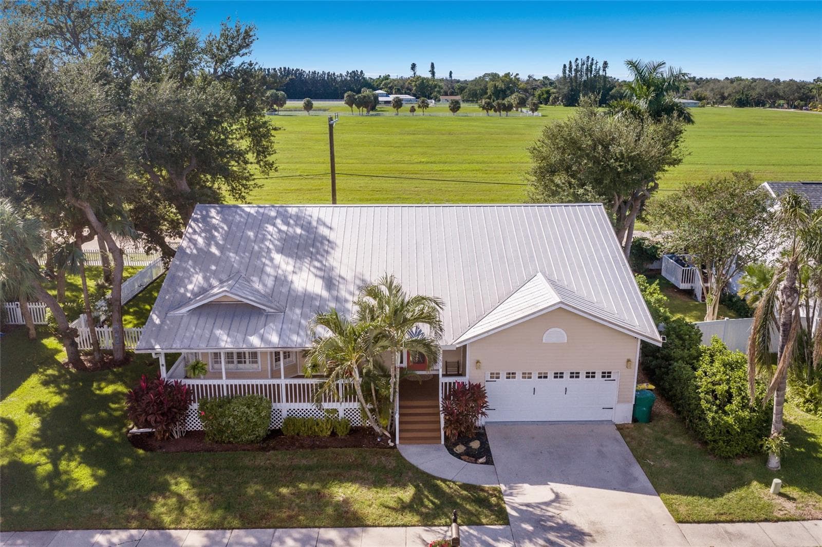 Single Family Residence at 1513 43RD AVENUE DR W, PALMETTO, photo 2 of 64