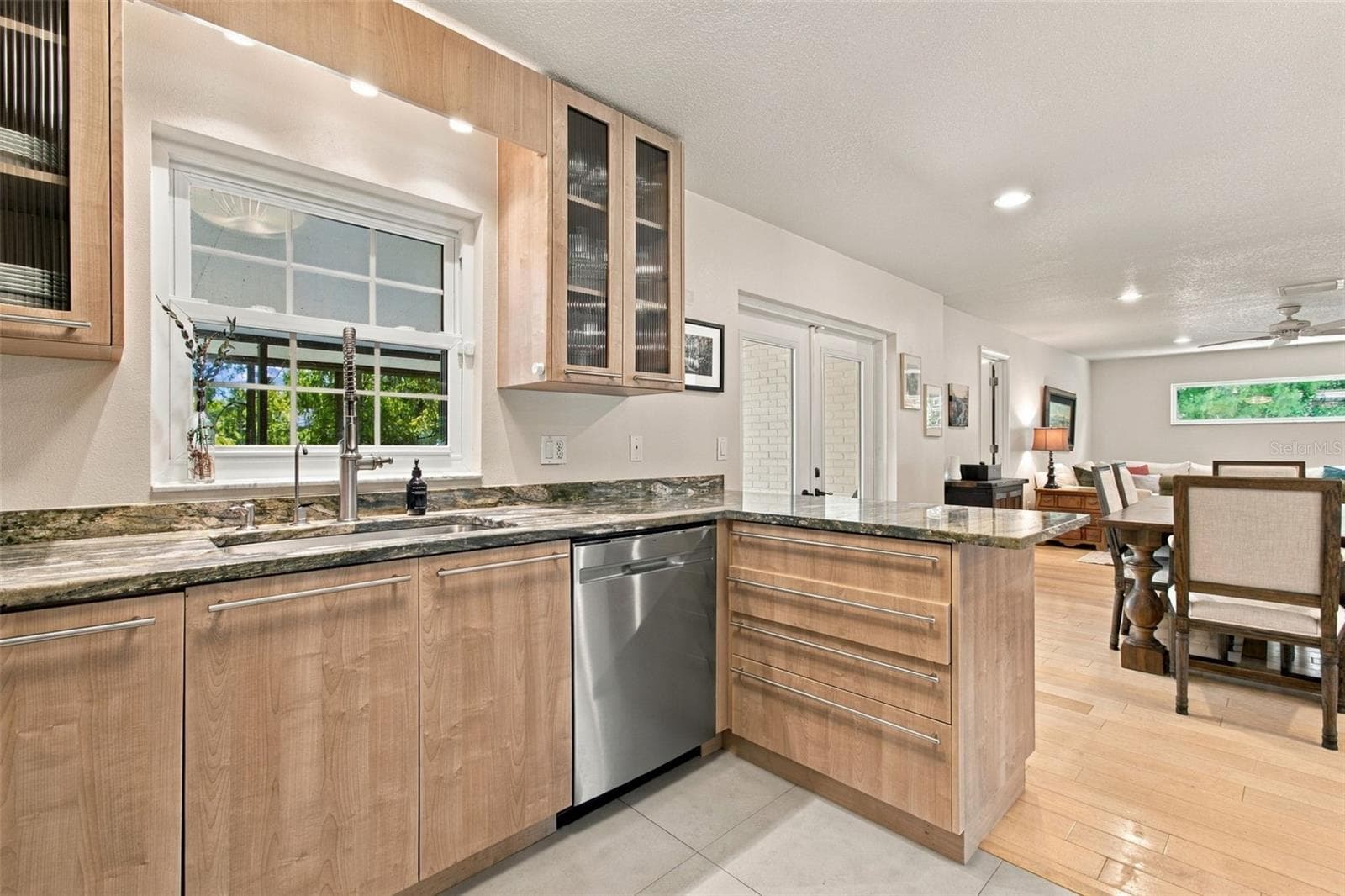 Kitchen - 9450 ROBERTS RD, ODESSA