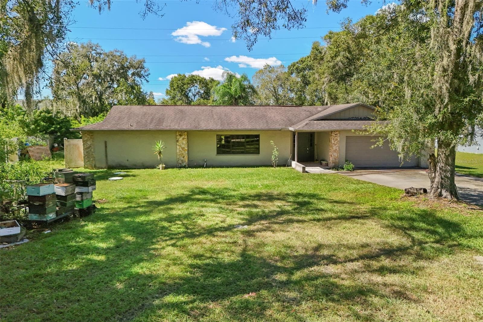 Single Family Residence at 6912 SENOJ DR, TAMPA, photo 4 of 59
