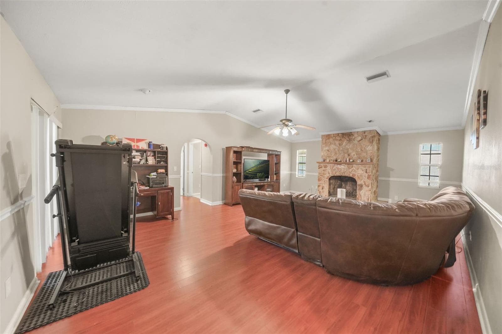 Single Family Residence at 6912 SENOJ DR, TAMPA, photo 7 of 59