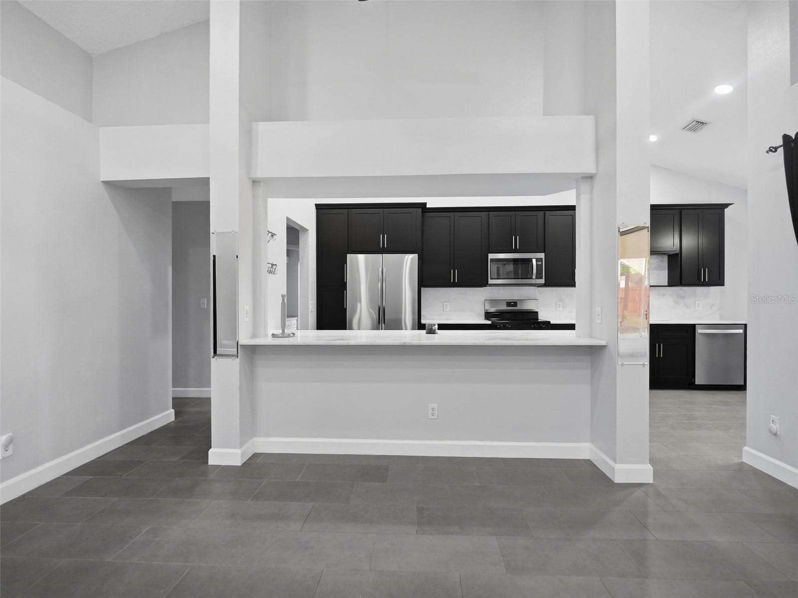Single Family Residence at 10220 GIFFORD DR, SPRING HILL, photo 13 of 47