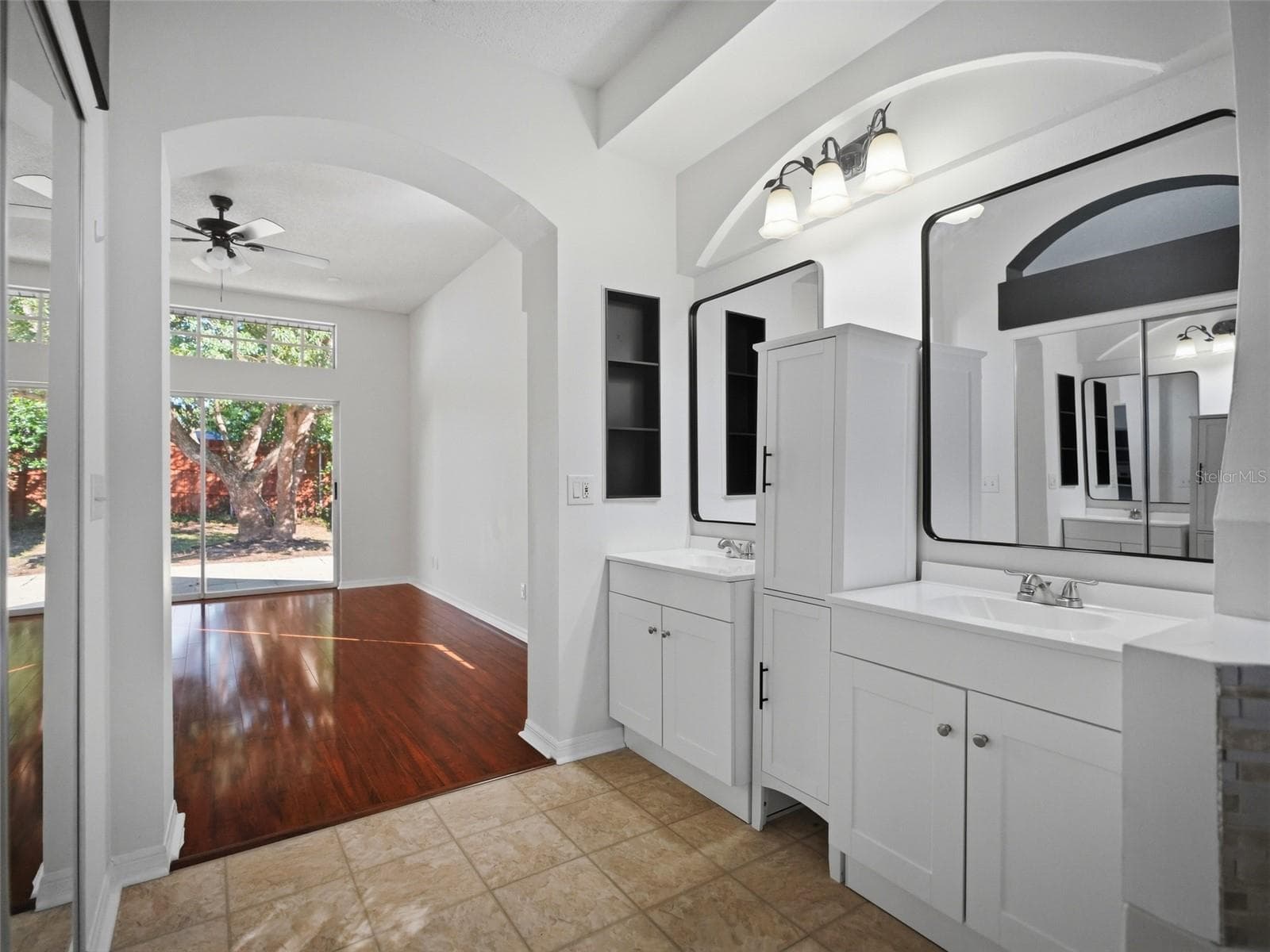 Single Family Residence at 10220 GIFFORD DR, SPRING HILL, photo 20 of 47