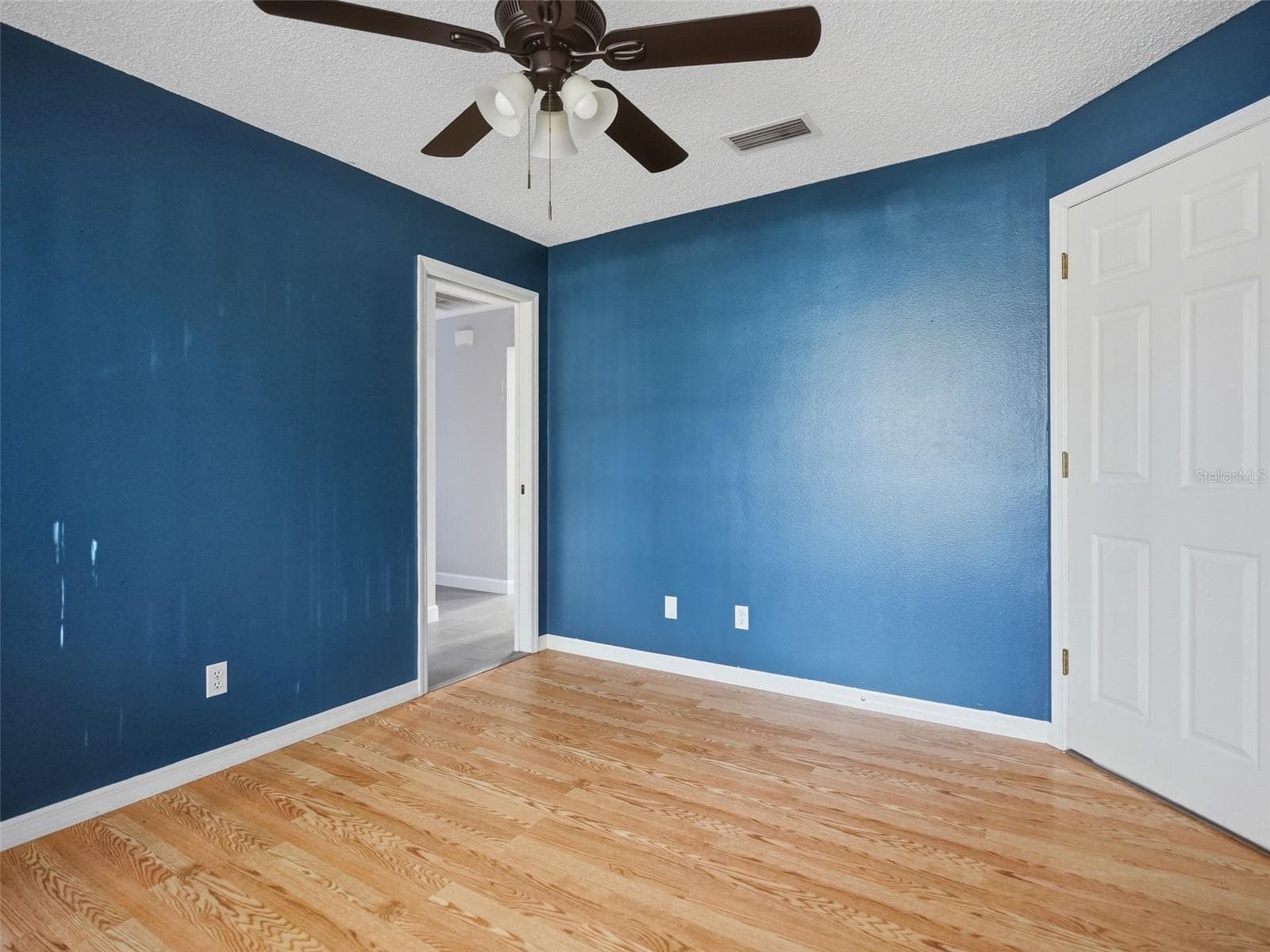 Single Family Residence at 10220 GIFFORD DR, SPRING HILL, photo 23 of 47