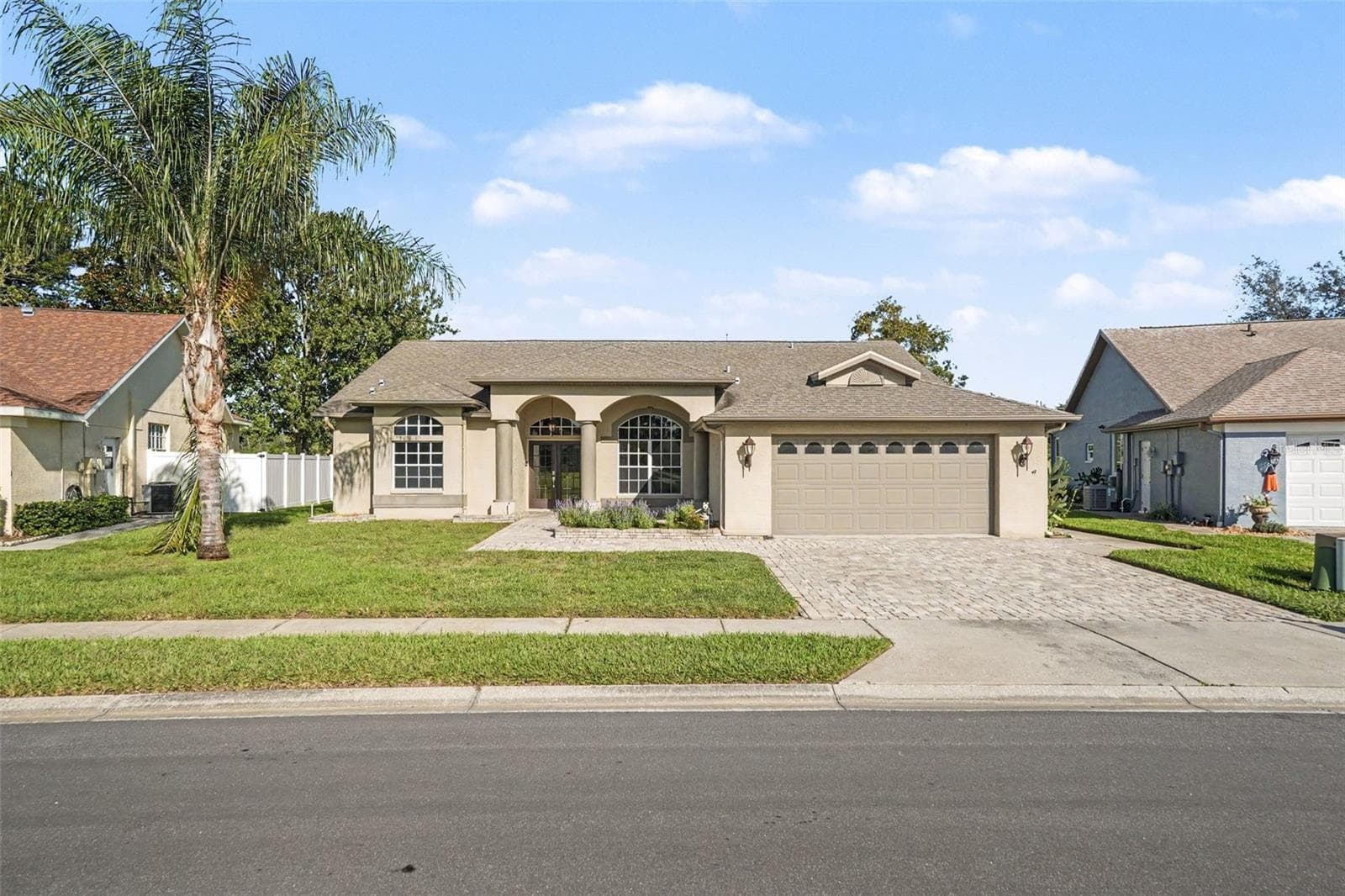12339 ROSELAND DR