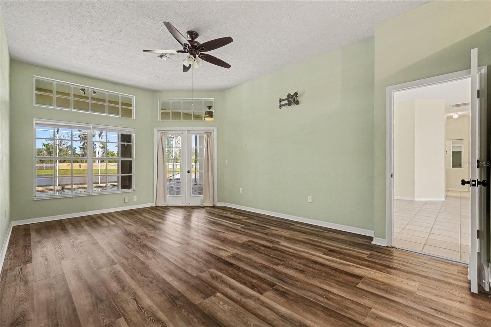 Single Family Residence at 12339 ROSELAND DR, NEW PORT RICHEY, photo 4 of 39