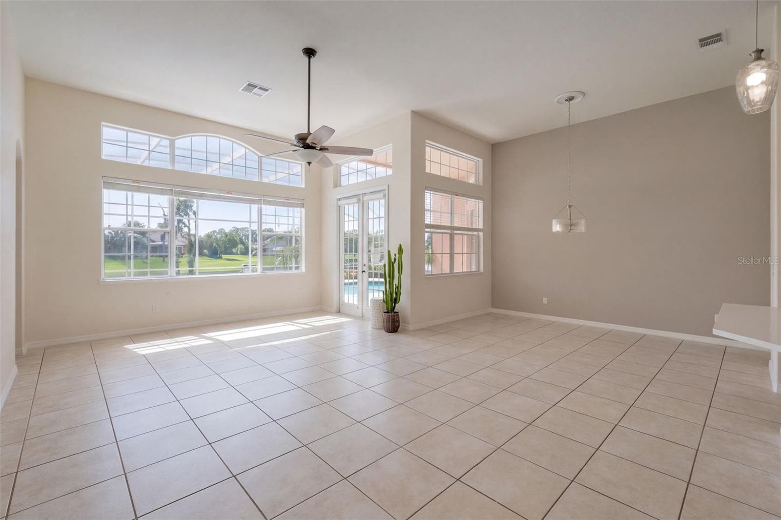 Single Family Residence at 2102 PUTTER PL, KISSIMMEE, photo 10 of 44