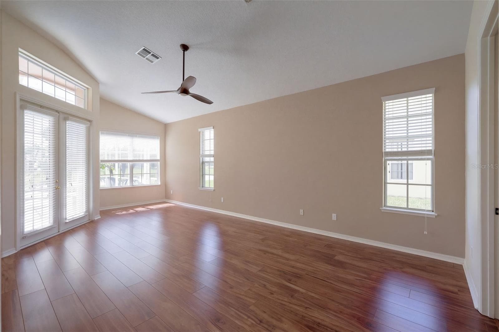 Single Family Residence at 2102 PUTTER PL, KISSIMMEE, photo 20 of 44
