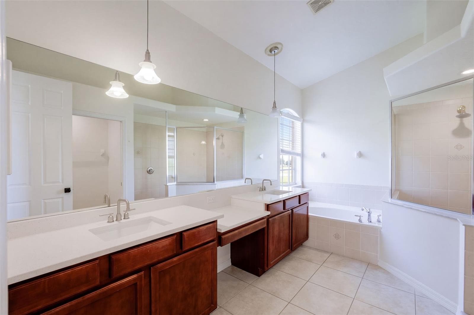 Single Family Residence at 2102 PUTTER PL, KISSIMMEE, photo 22 of 44