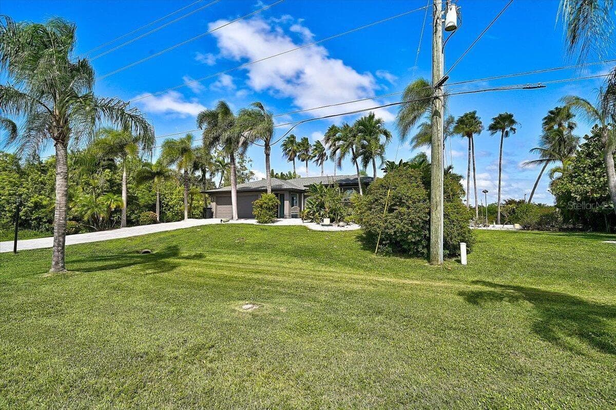 Single Family Residence at 8877 CALUMET BLVD, PORT CHARLOTTE, photo 2 of 58