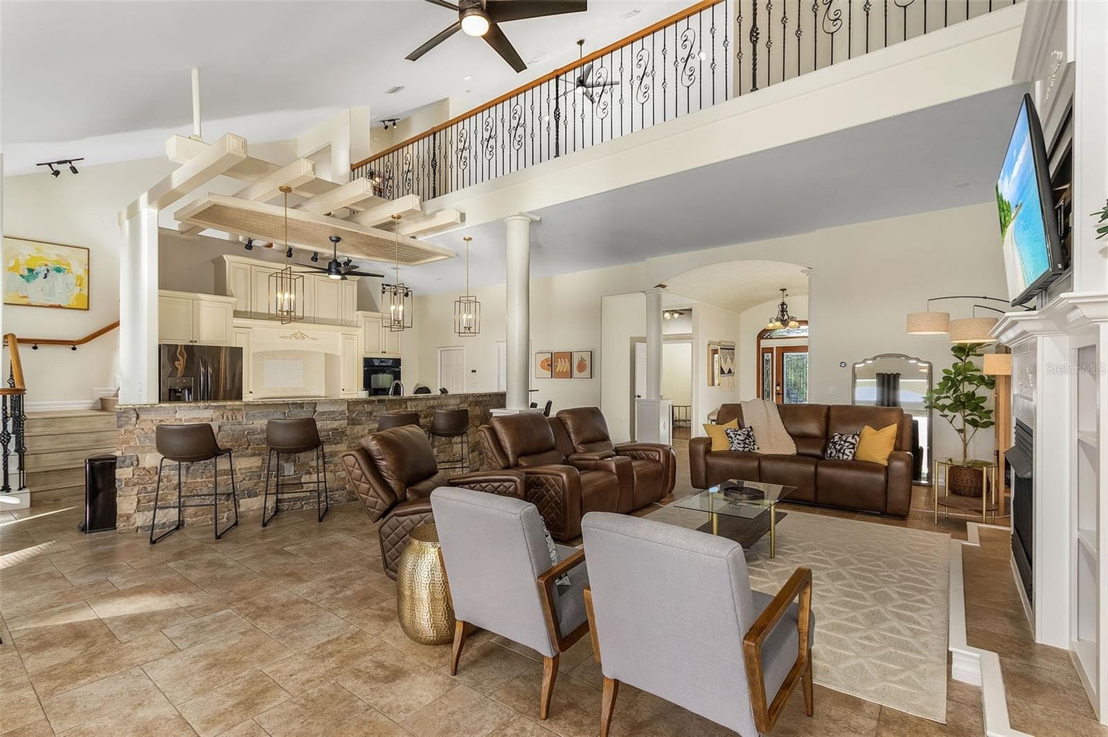 Spacious living room. - 197 ALBERT LN, PORT CHARLOTTE