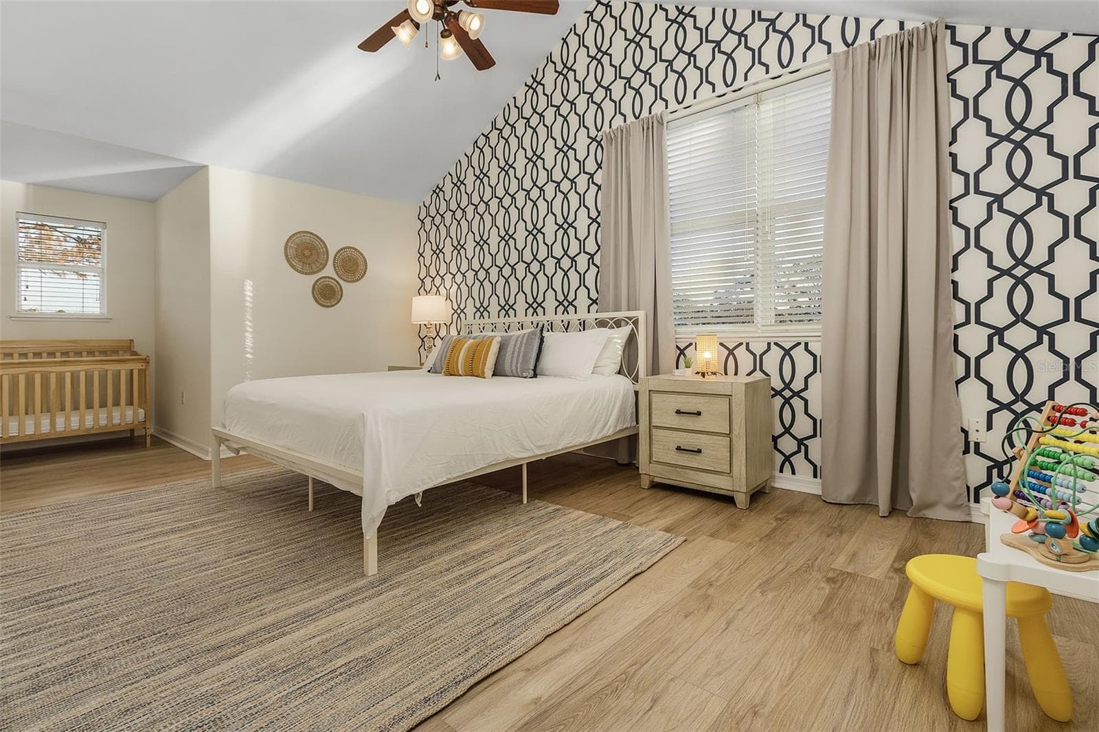 Bedroom 3 or second master with en-suite full bath and grand walk in closet. - 197 ALBERT LN, PORT CHARLOTTE