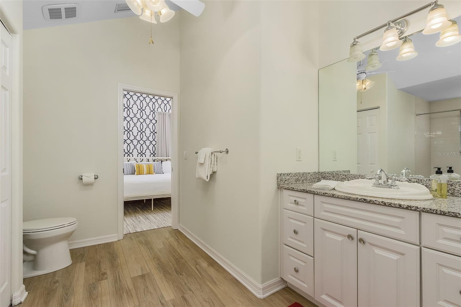 Upper bath - 197 ALBERT LN, PORT CHARLOTTE