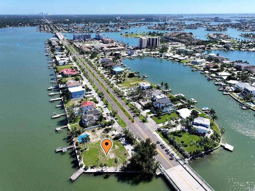 East toward Downtown St. Petersburg - 1 PARADISE LN, TREASURE ISLAND
