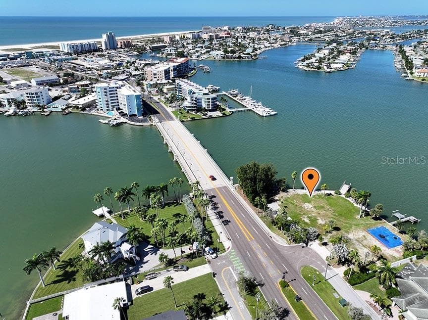A quick boat trip through John's Pass to the Gulf! - 1 PARADISE LN, TREASURE ISLAND