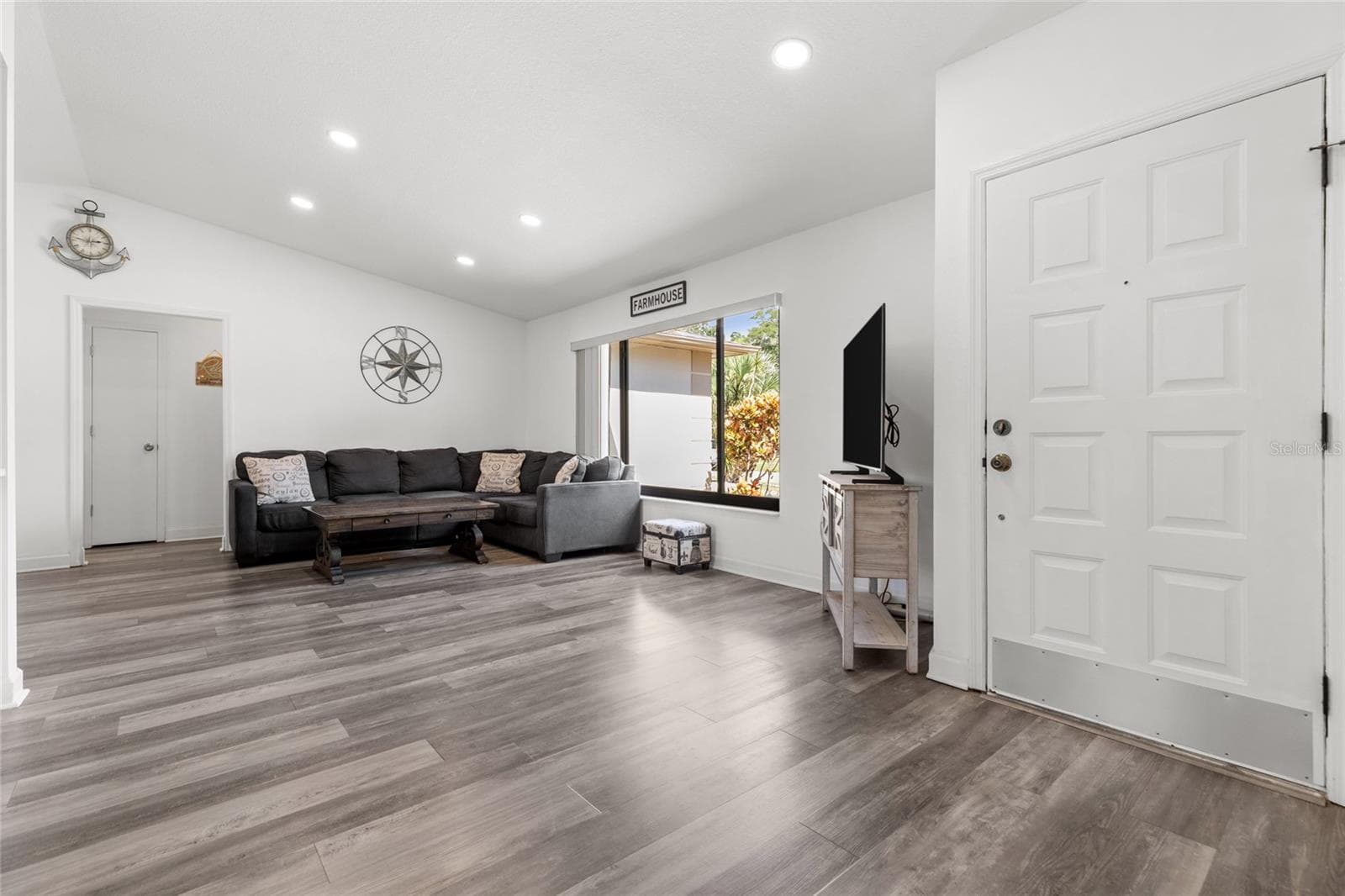 Single Family Residence at 1830 WILLOW OAK DR W, PALM HARBOR, photo 13 of 59