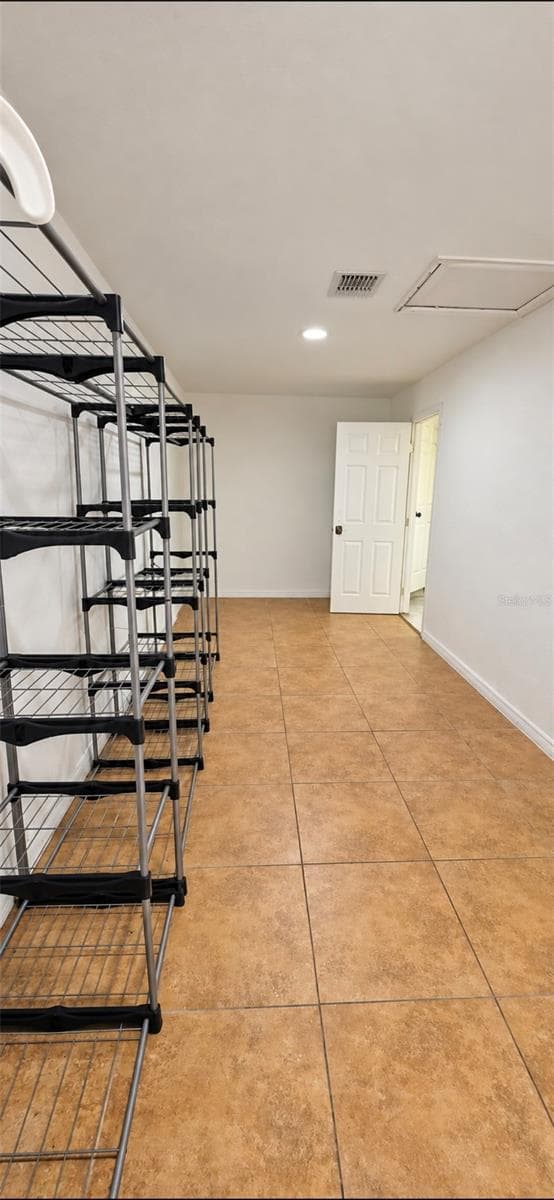 Single Family Residence at 8007 MEADOWGLEN DR, ORLANDO, photo 16 of 36