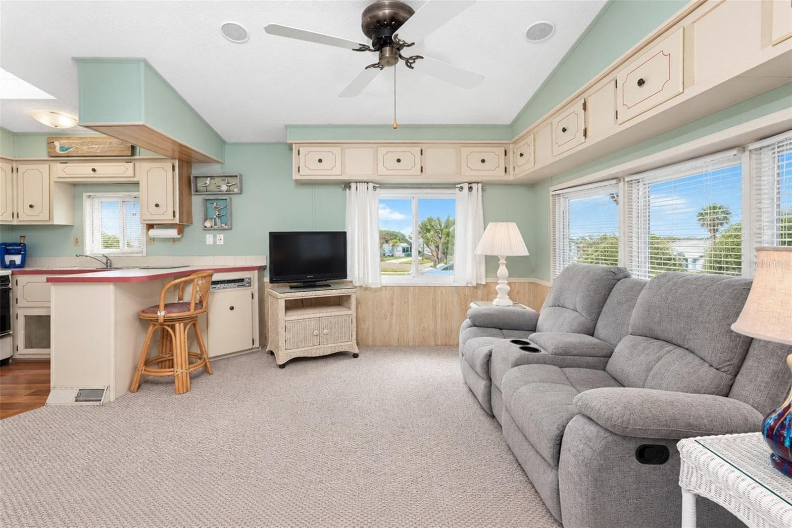 Manufactured Home at 39 CROWN POINT DR, NOKOMIS, photo 17 of 79