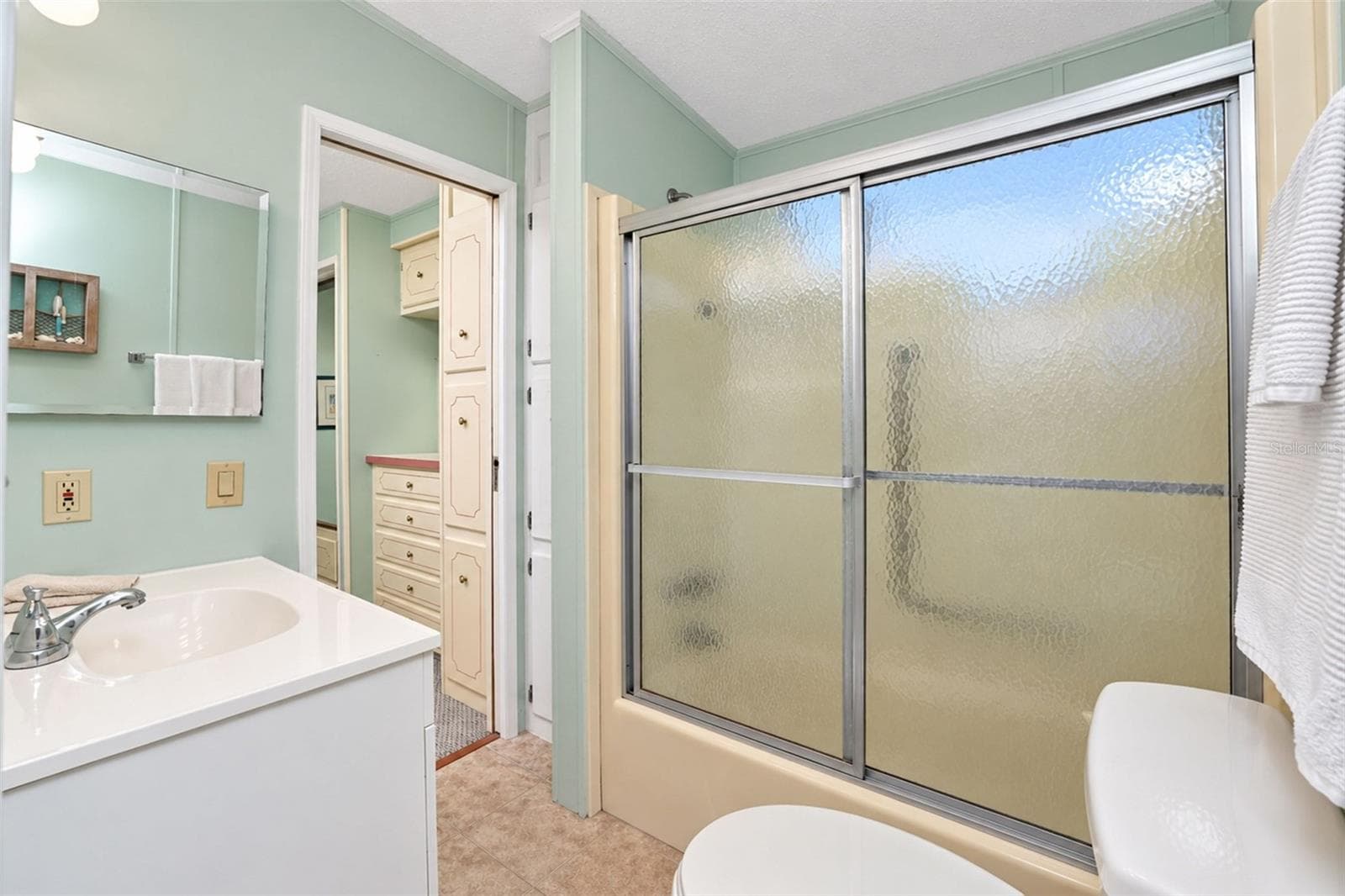 Manufactured Home at 39 CROWN POINT DR, NOKOMIS, photo 29 of 79