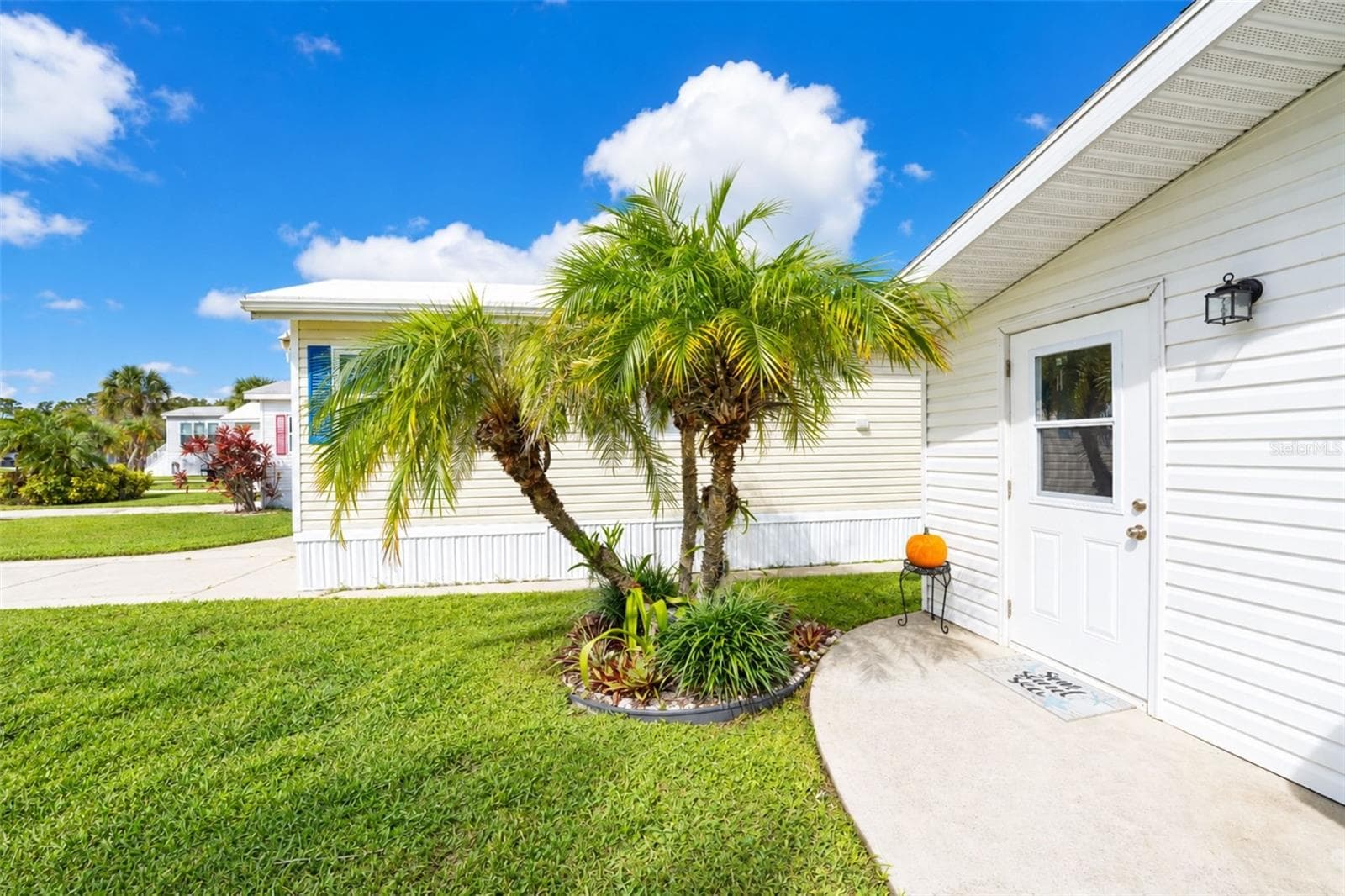 Manufactured Home at 39 CROWN POINT DR, NOKOMIS, photo 78 of 79