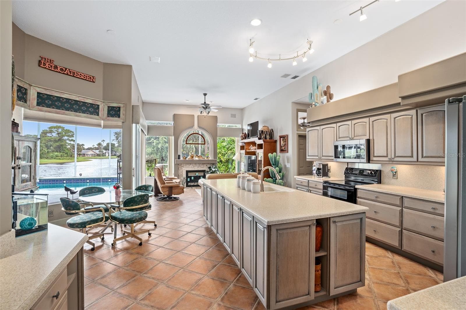 Kitchen - 993 MORI CT, PORT ORANGE