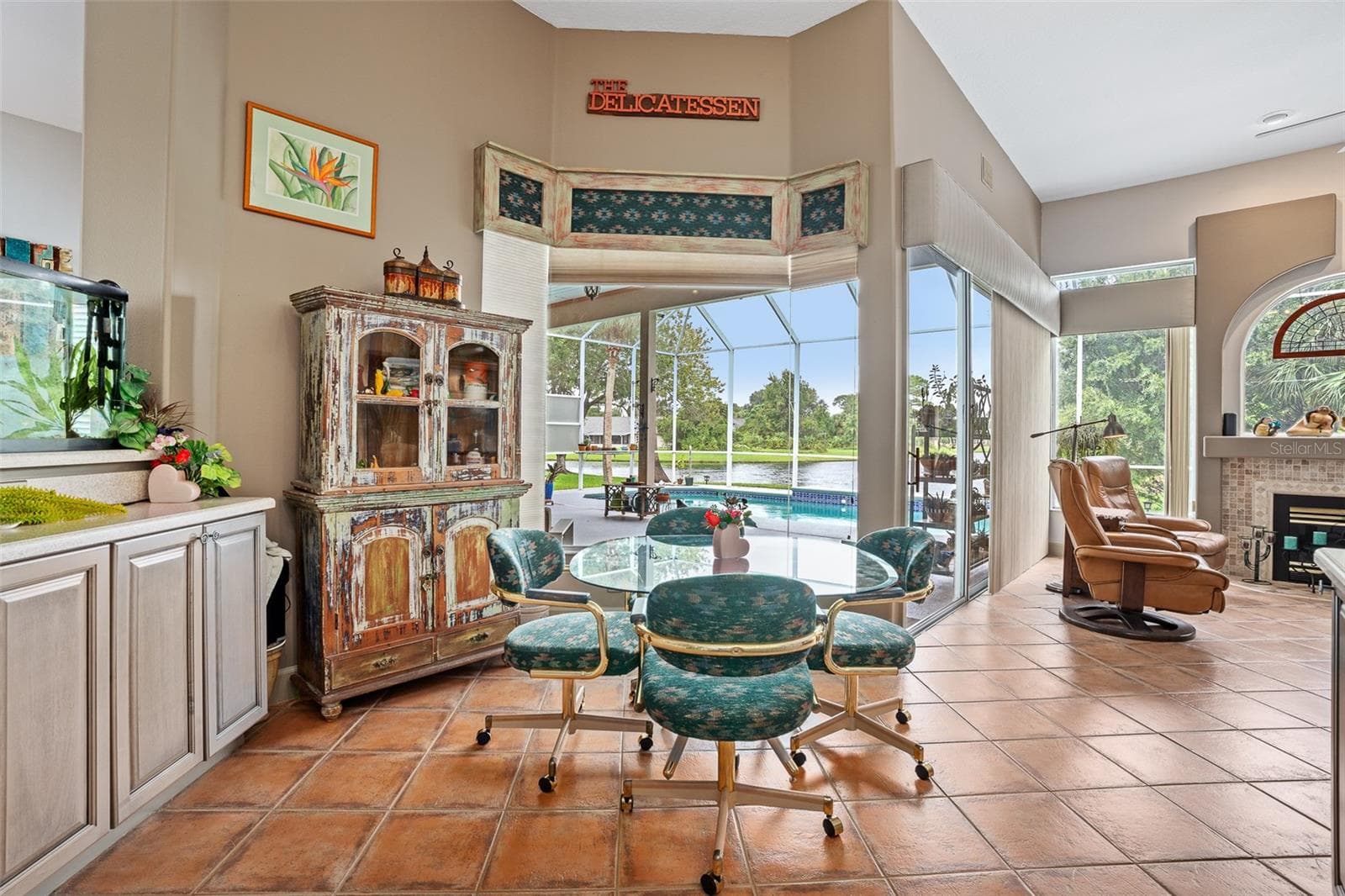 Breakfast Nook - 993 MORI CT, PORT ORANGE