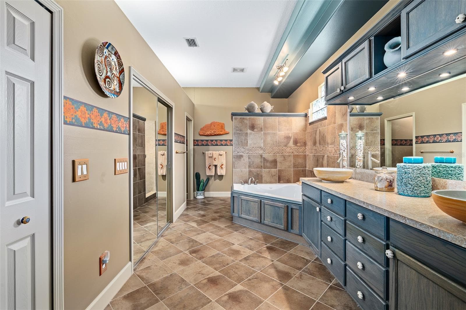 Ensuite Master Bathroom - 993 MORI CT, PORT ORANGE