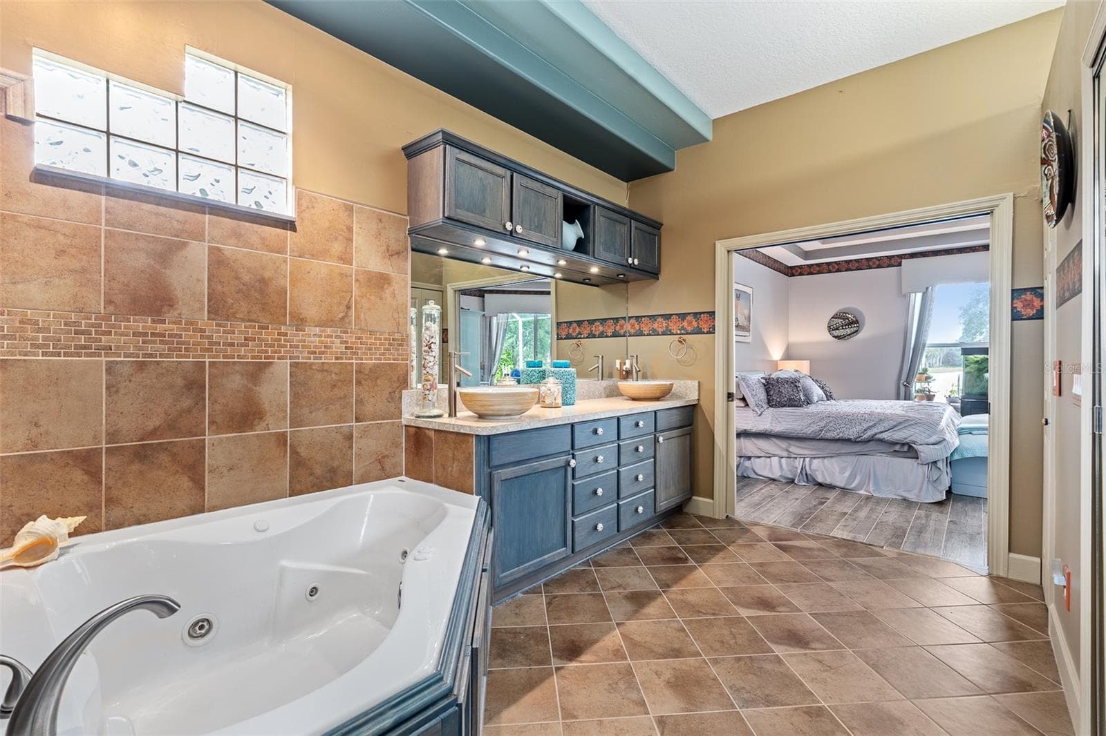 Ensuite Master Bathroom - 993 MORI CT, PORT ORANGE