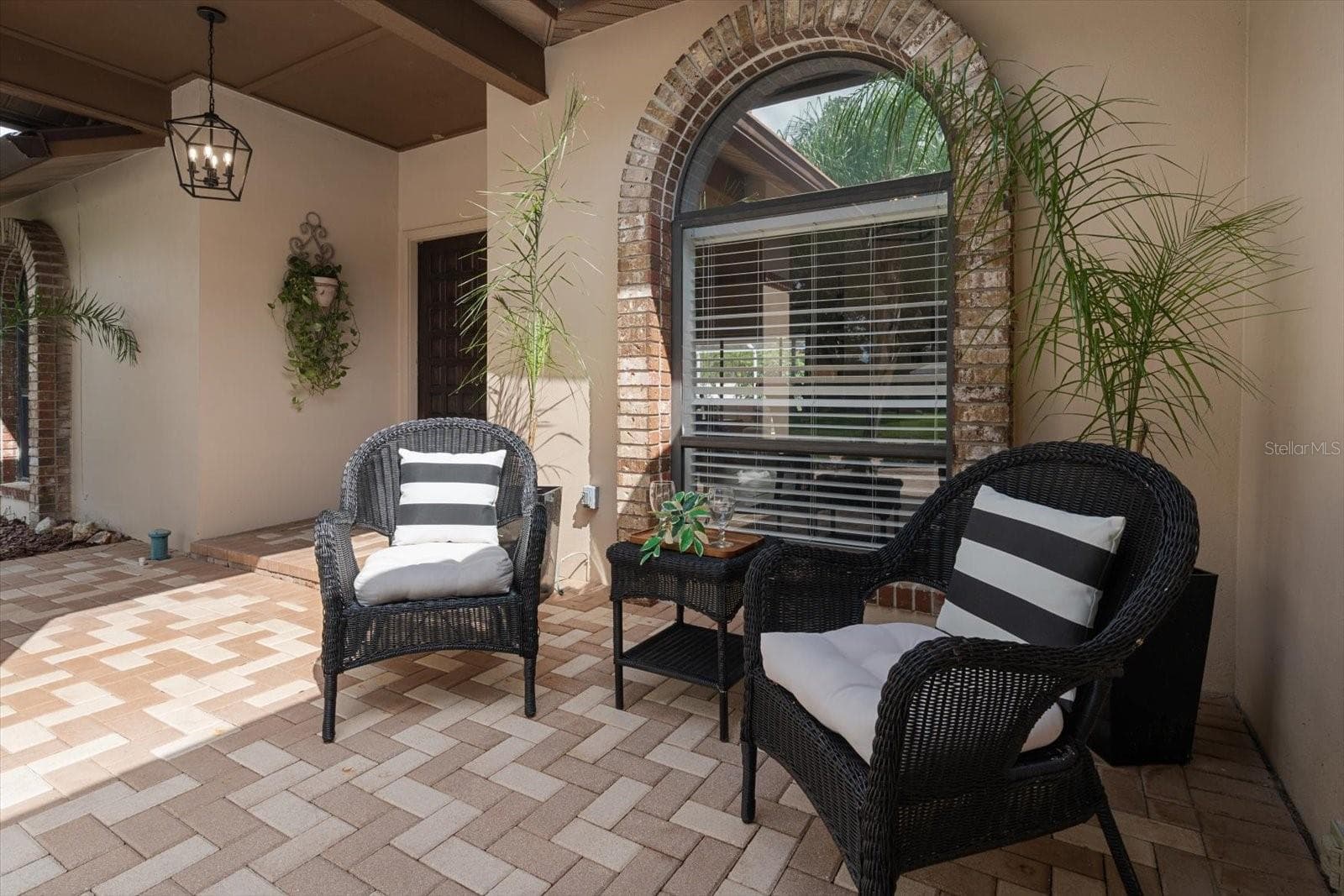 Perfect spot for Trick or Treating at Sunset! - 1105 DEER RUN PL, VALRICO