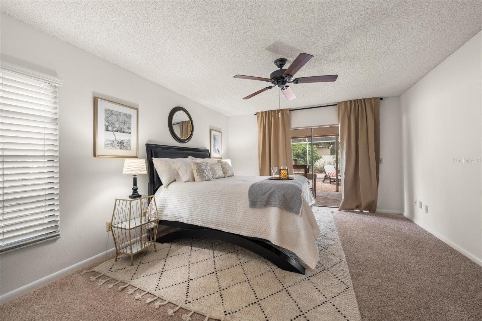 Primary Suite is fun and bright! - 1105 DEER RUN PL, VALRICO
