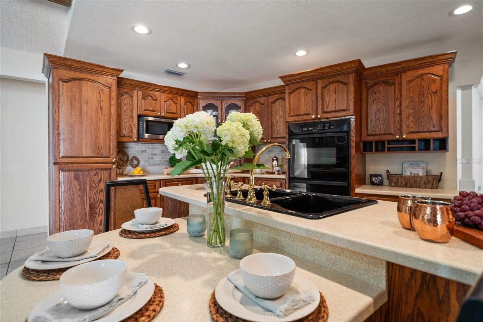 Breakfast anyone? - 1105 DEER RUN PL, VALRICO