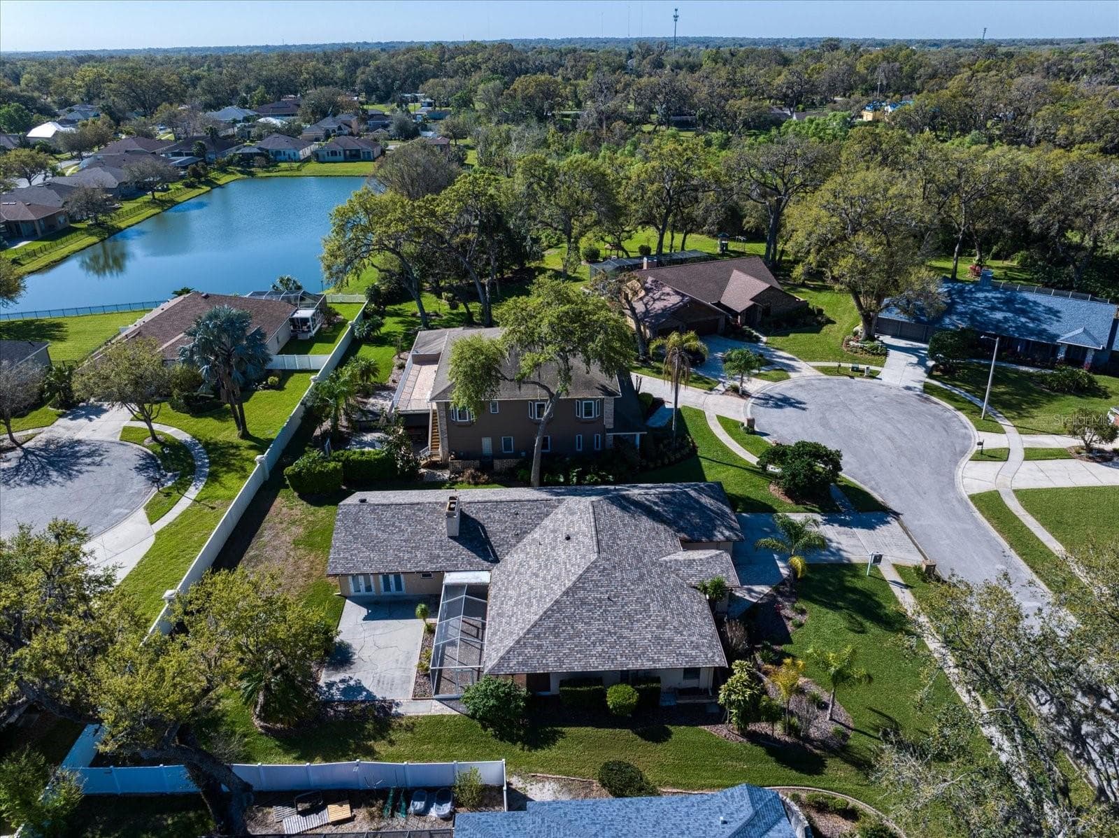 What's not to love about all of this space! - 1105 DEER RUN PL, VALRICO